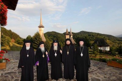 Preoţii vor mai aproape de politică. Mitropolia Clujului şi-a făcut planuri mari