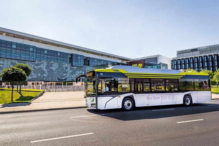 Cluj-Napoca: 30 de autobuze electrice pentru clujeni. Licitația a fost încheiată iar Boc a semnat astăzi, acordul -cadru