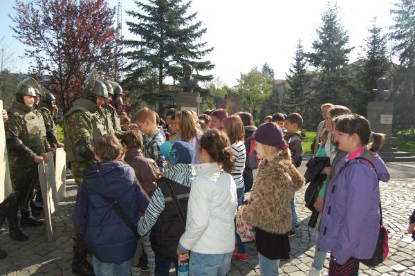 „Divizia 4 Infanterie Gemina – o sută de ani în Armata României”. „Armata – o şcoală altfel” la Cluj-Napoca