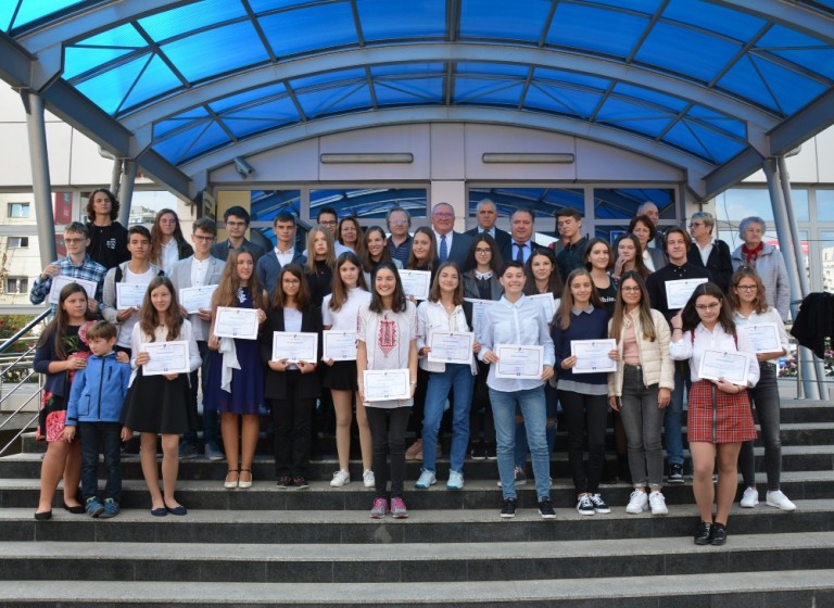 Tinerii merituoși ai Clujului au fost premiați de Consiliul Județean