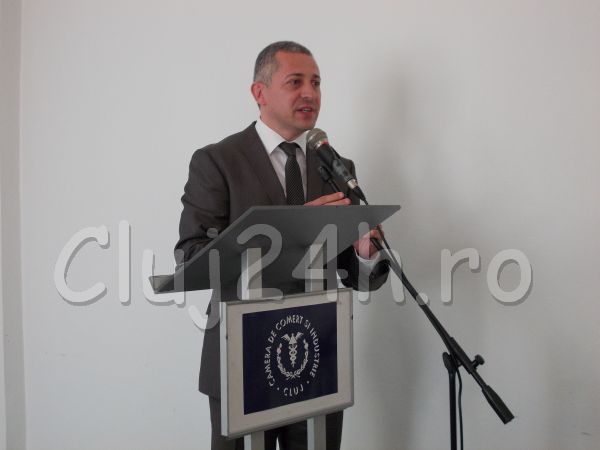 Daniel Don, şeful AJOFM Cluj reţinut 24 de ore de procurorii DNA pentru luare de mită.