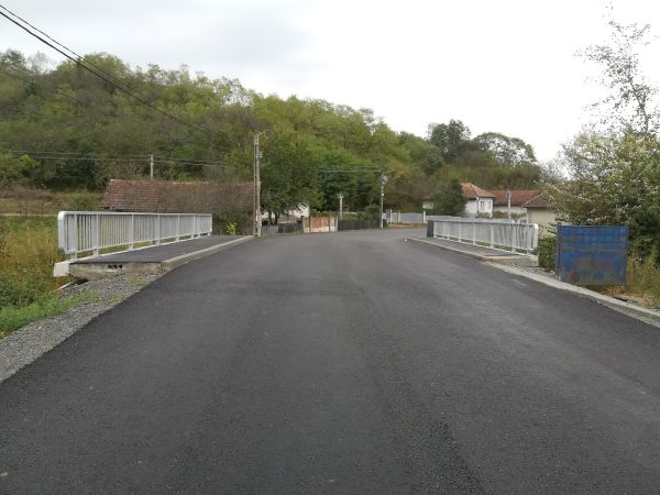 Lotul II – Drumul Bistriței, asfaltat.