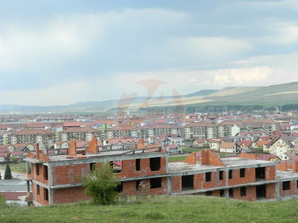 Organizația PC a celei mai mari comune din țară, Florești (județul Cluj), a demisionat în bloc și a trecut la PPU