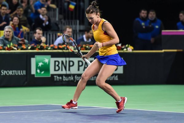 Victorie pentru Simona Halep în cea de a doua zi a Fed Cup România- Cehia: 2-1