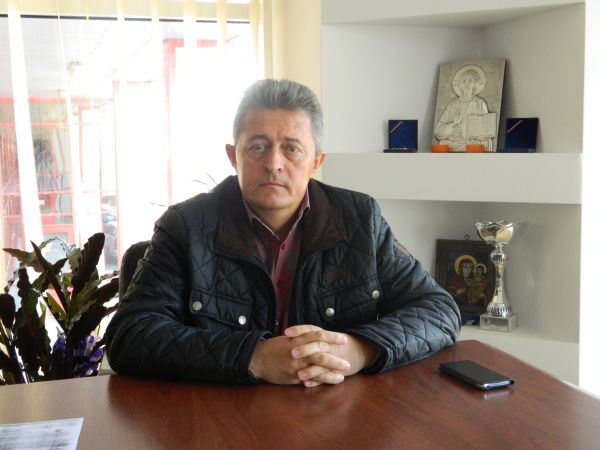 [Interviu] Nicolae Cobârzan: „Ferma de pui miroase cel mai tare în campaniile electorale”