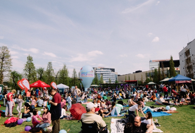 Concerte, târg cu tematică vintage și jocuri, pe agenda Picnic in the Park, sâmbătă, în Iulius Parc