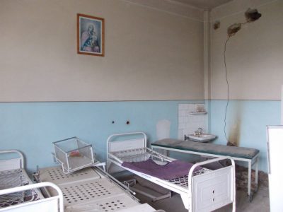 Prefectul vrea recondiţionarea clădirii fostului spital din Mociu