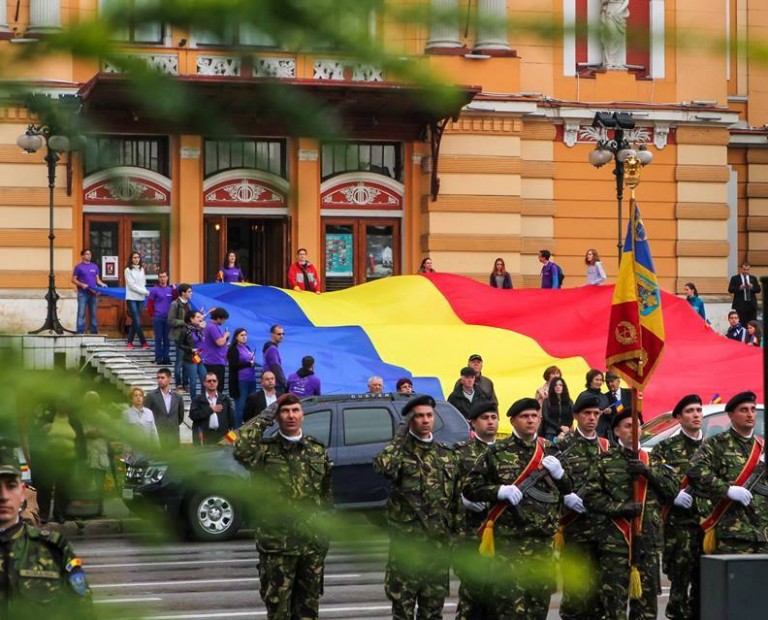 „Ziua Drapelului Naţional”, sărbătorită la Cluj prin ceremonii publice. Vezi programul