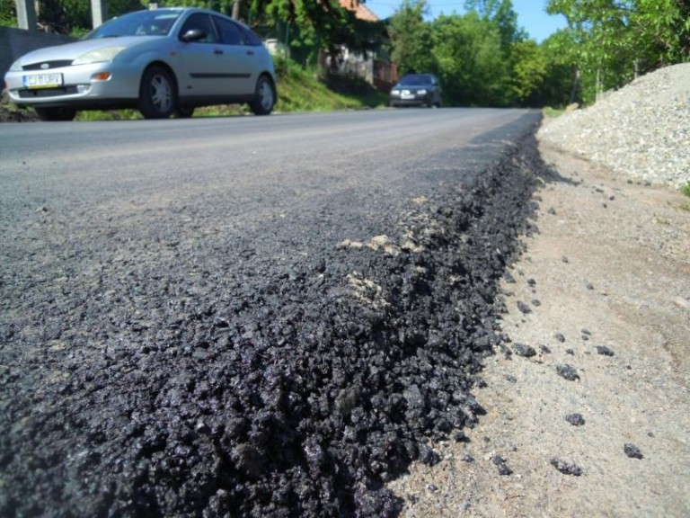 Lucrări de întreţinere şi covor asfaltic pe drumul judeţean 103G Gheorgheni – Centura ocolitoare Apahida-Vâlcele