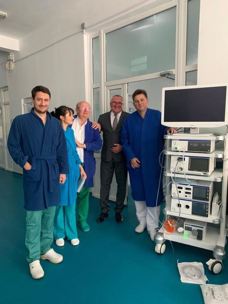 CJ Cluj a achiziționat pentru Spitalul din Dej un nou aparat complex de chirurgie laparoscopică