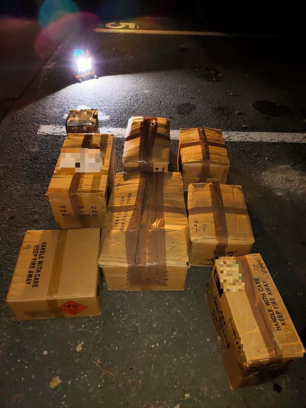 350 de kilograme de articole pirotehnice confiscate de polițiști.