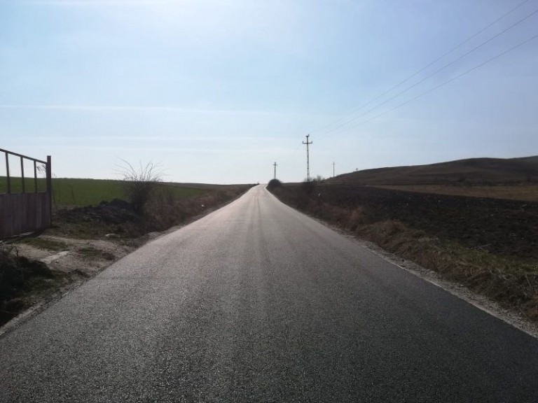 Au fost finalizate lucrările de asfaltare pe drumul județean 103G Săndulești – (DJ 103I) Cheile Turzii