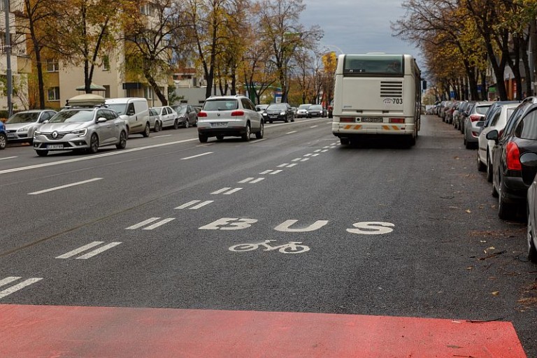Bandă dedicată transportului în comun pe Calea Florești