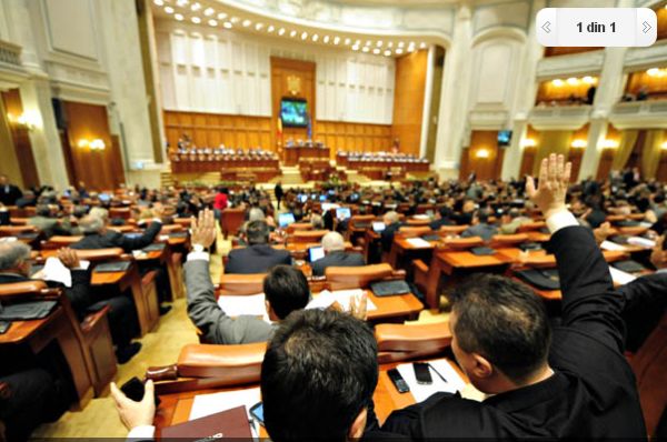 Update: Camera Deputaţilor a respins legea amnistiei şi graţierii