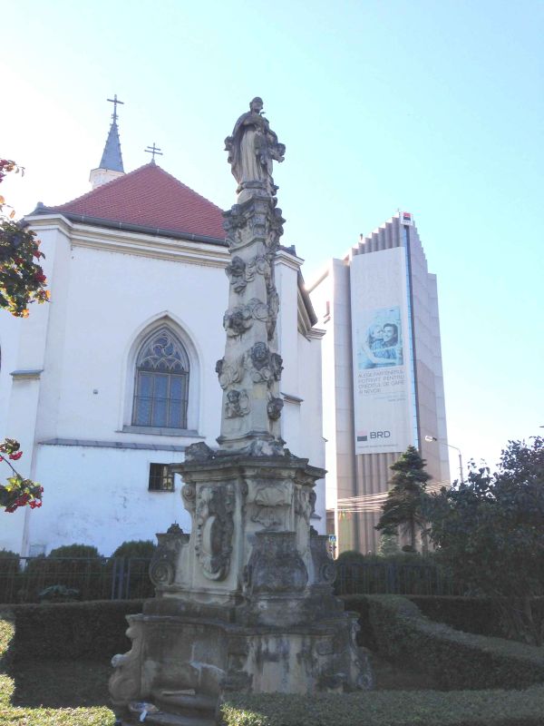 Obeliscul Carolina și statuia Sf. Fecioare Maria au nevoie de lucrări urgente de reabilitare și conservare