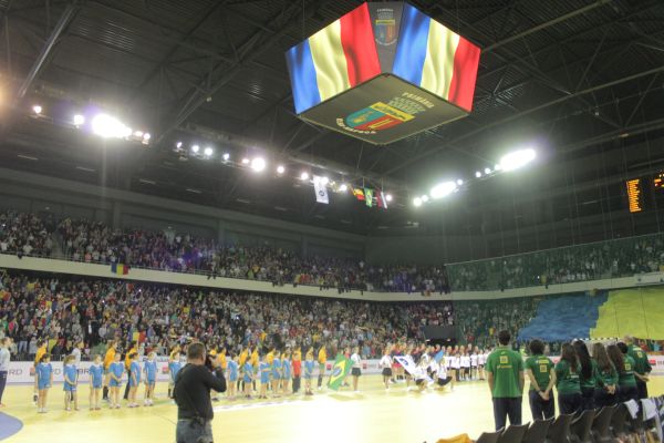 Acces gratuit pentru elevii și studenții din Cluj-Napoca la meciul de baschet România-Croația