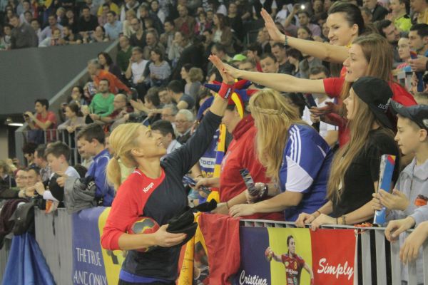 Handbal feminin. Au mai ramas 4000 bilete pentru meciul cu Serbia!