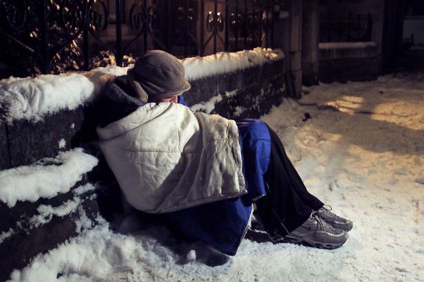 Se anunţă vreme geroasă. Unde se pot adăposti persoanele fără adăpost din Cluj şi Huedin?