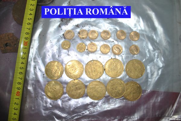 22 de monede din aur ale patrimoniului cultural naţional descoperite la Cluj-Napoca. Au ajuns la Direcţia pentru Cultură Cluj
