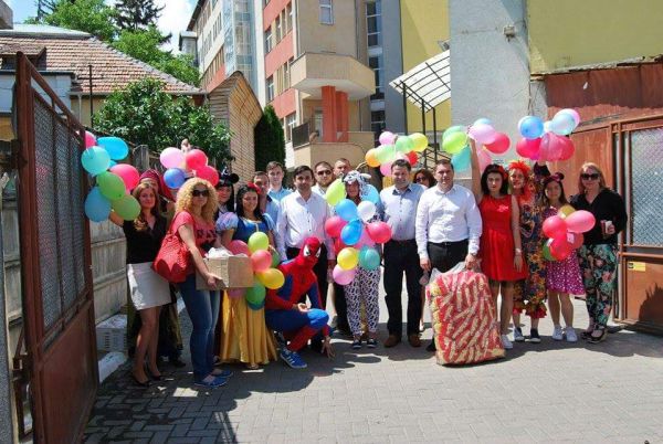 "Un zâmbet pentru viitor", o campanie a PMP Cluj în beneficiul copiilor