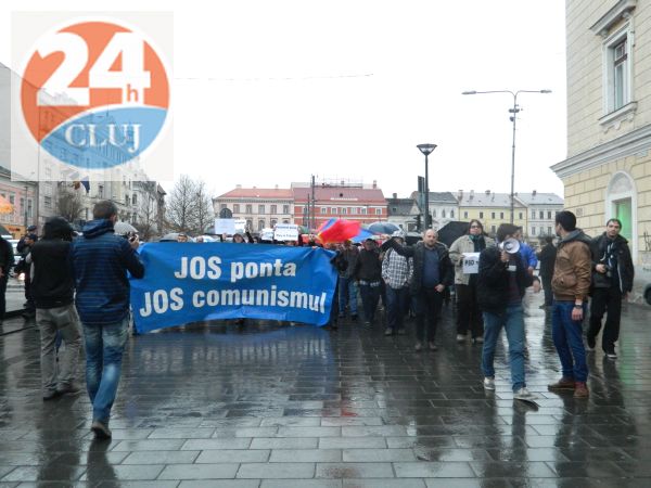 Clujenii au protestat împotriva imunităţii parlamentarilor