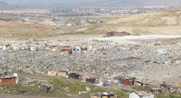 CJ Cluj a lansat licitația pentru închiderea ultimelor două rampe neconforme de deșeuri de la Câmpia Turzii și Dej