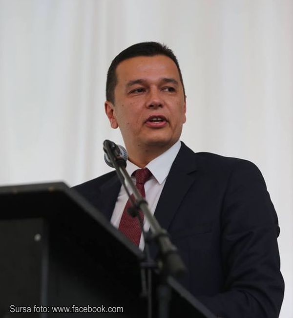 Iohannis a semnat decretul privind desemnarea lui Sorin Grindeanu în funcția de Prim-ministru al României.