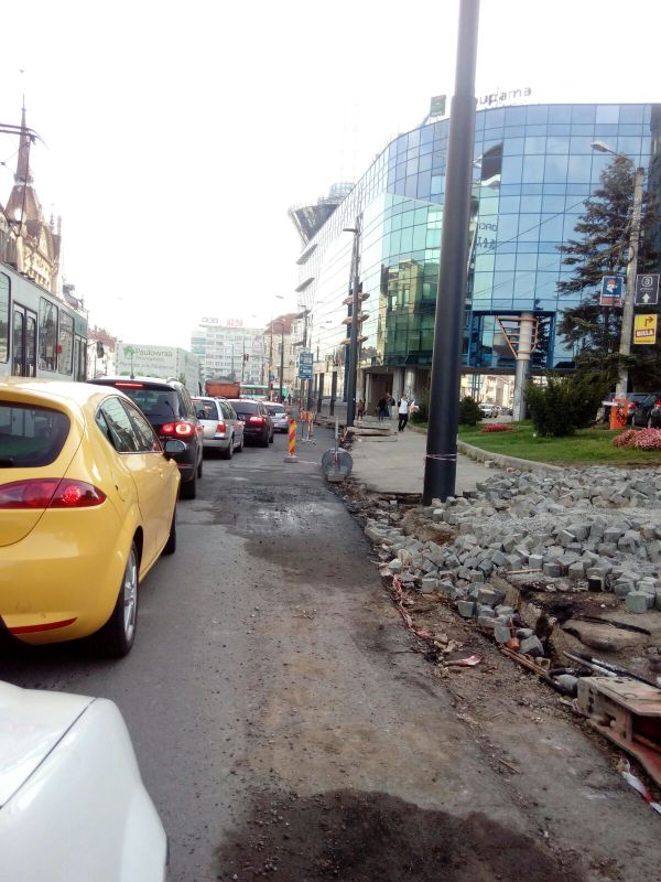 Atenţie şooferi! Primăria Cluj-Napoca anunţă continuarea lucrărilor de modernizare pe Splaiul Independenței