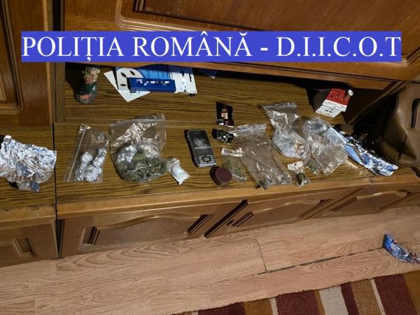 Cluj: 2 bărbați reținuți pentru trafic de droguri.