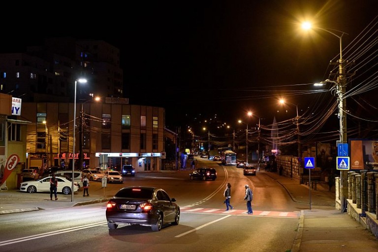 Cluj-Napoca: 60 treceri de pietoni sunt “suprailuminate” pentru creșterea siguranței participanților la trafic